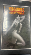 Vampirella vs Superpowers