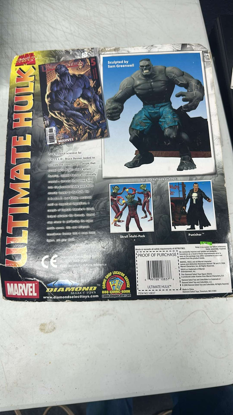 Marvel Select Ultimate Hulk Special Collector Edition W/ HIGHLY DETAILED BASE