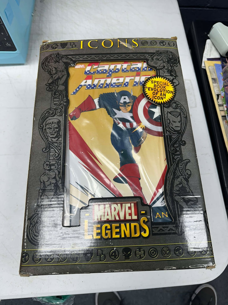 Marvel Icons 12" Series 1 - Masked Captain America