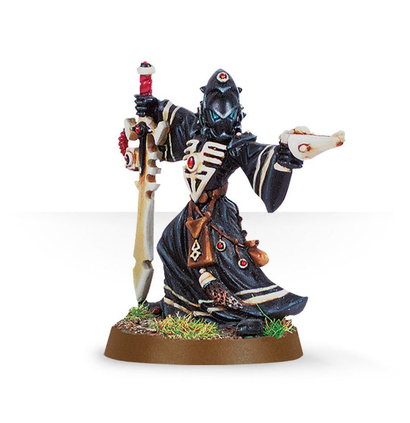 Warlock with Witch Blade and Skuriken Pistol