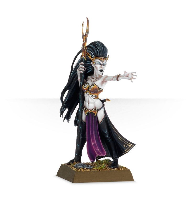 Dark Elf Sorceress